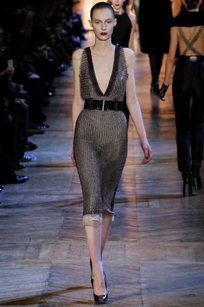 Look 23